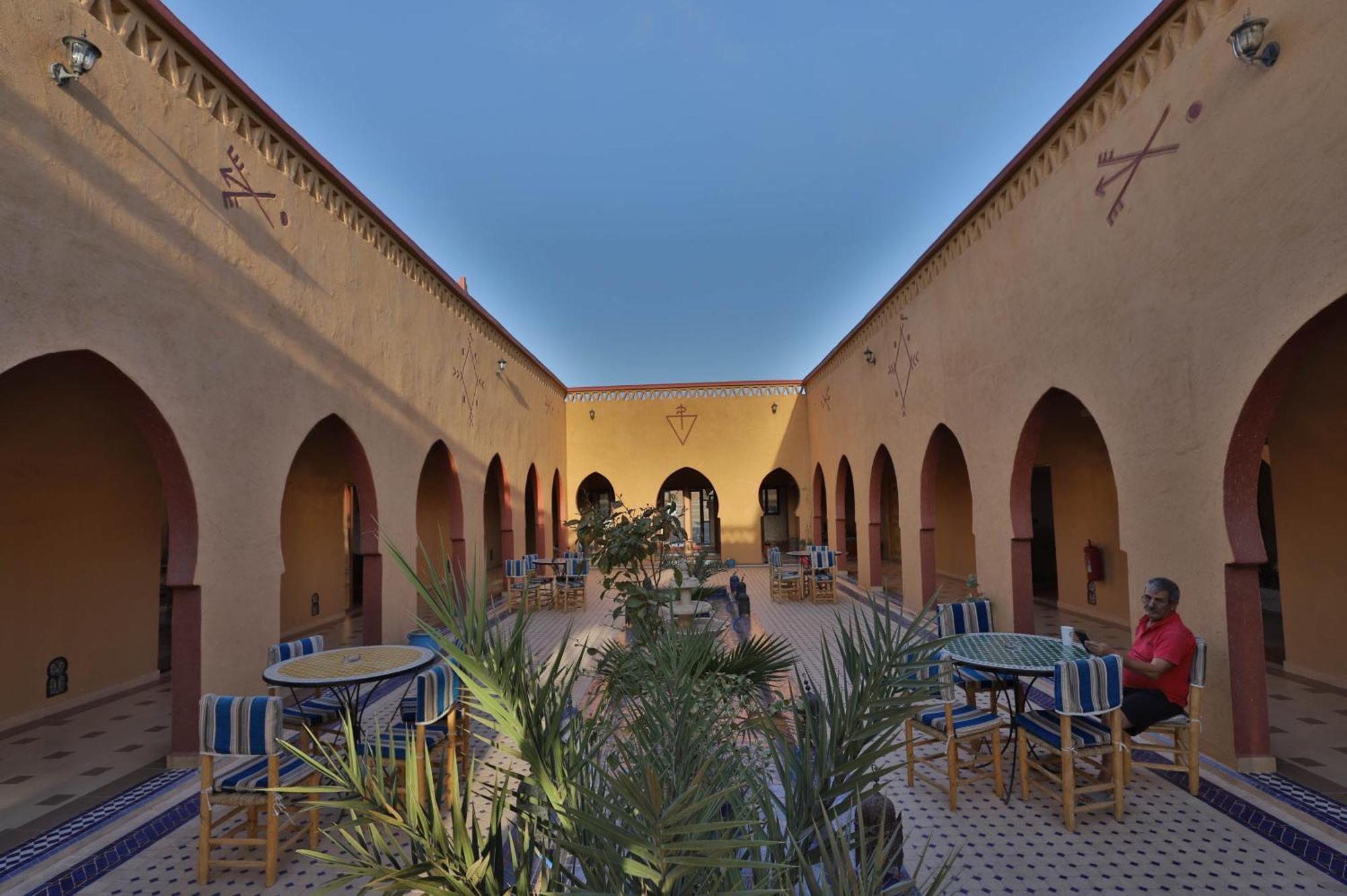 Berber Palace Merzouga Buitenkant foto